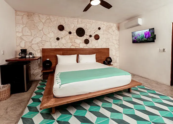 Prana Boutique 4*