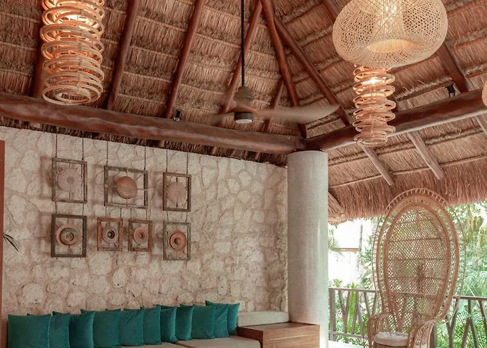 Prana Boutique Hotel 4*