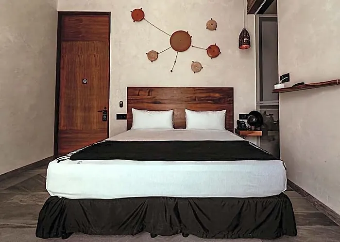 Prana Boutique 4*