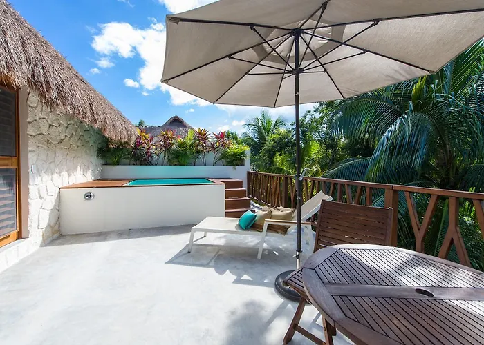 Prana Boutique Hotel 4*